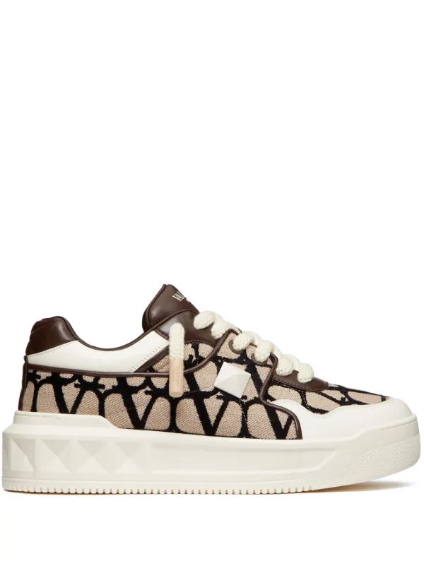 Valentino Garavani - One stud white brown