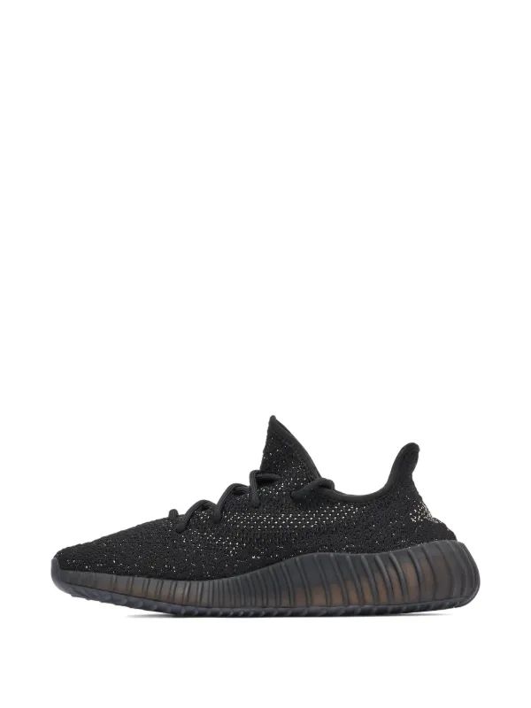 Yeezy Boost 350 V2 - Core black white