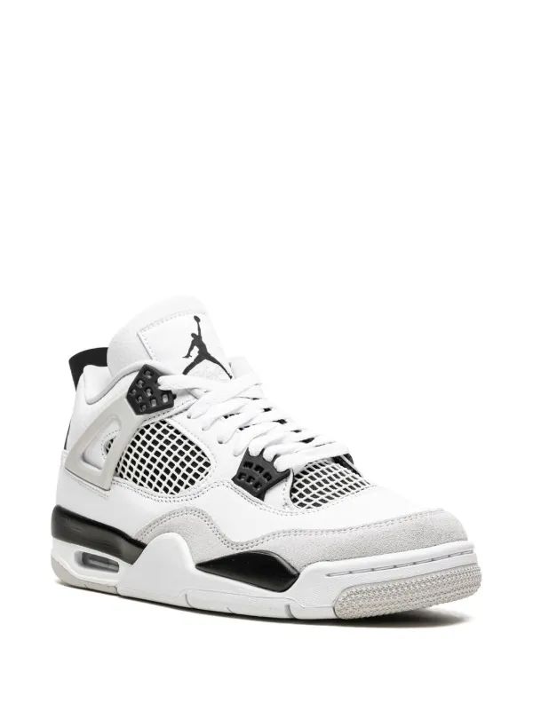 Jordan 4 - Military black